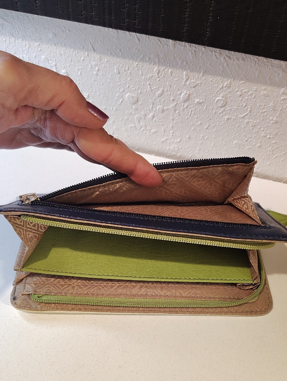 Relic Pop Art Zip Around Wallet - Picture 6 of 7